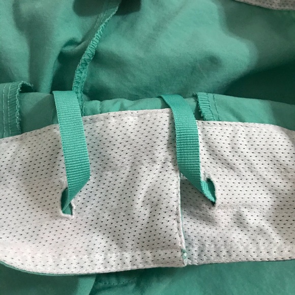 Nike Capri pants/long shorts with drawstring size 8-10 - Picture 6 of 8